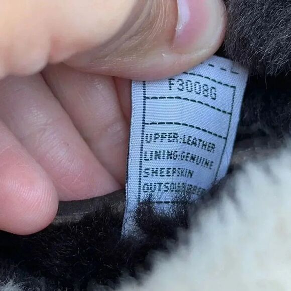 Ugg Australia Leatger Sheepskin Winter Boots - Picture 10 of 14
